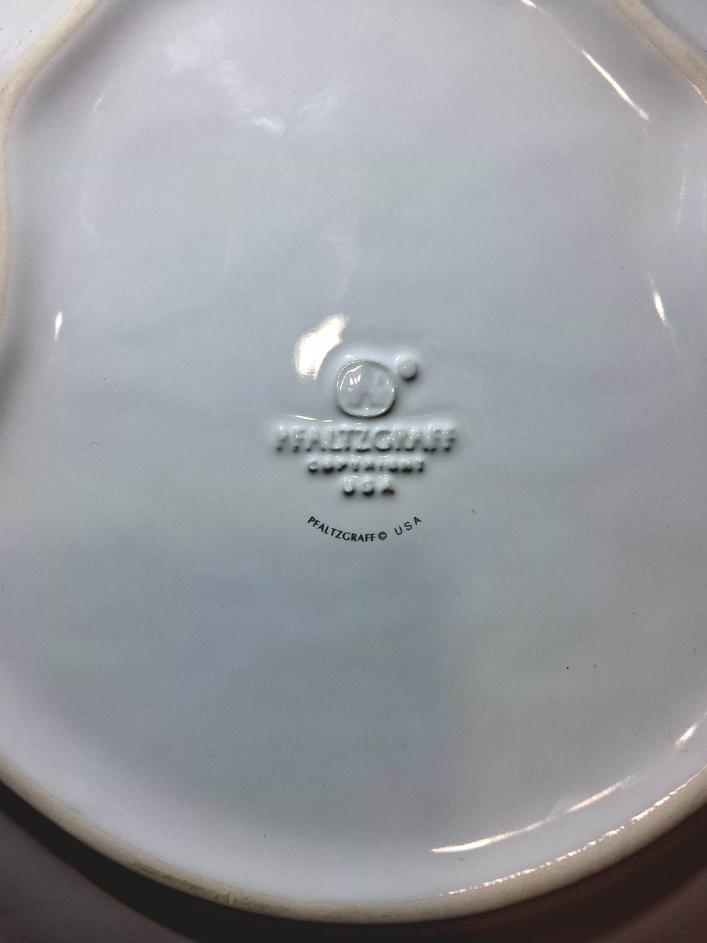 Pfaltzgraff WINTERBERRY Plate Goodies 109-278-00 ESTATE SALE 1997 - Picture 5 of 11